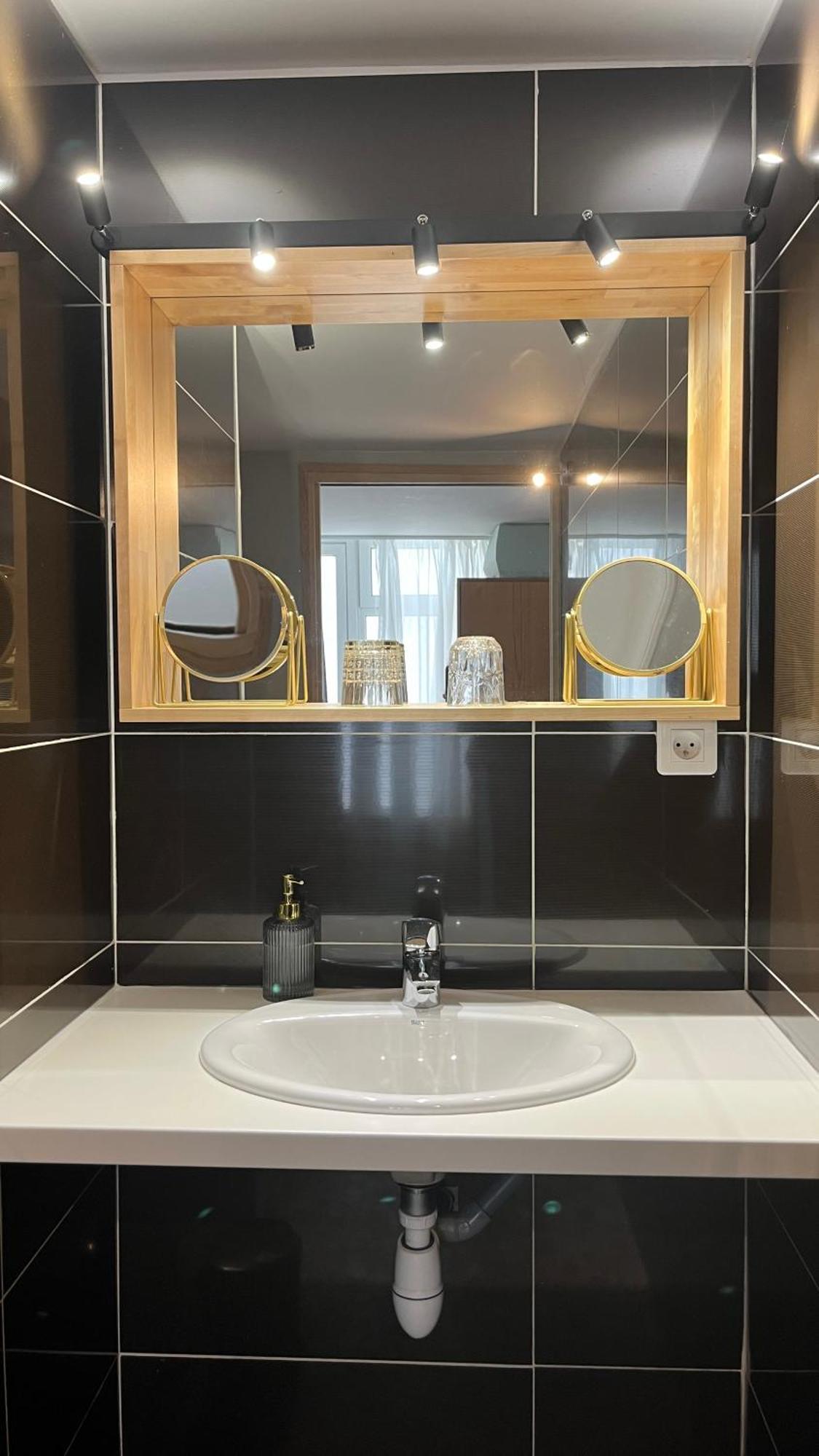 Cosmopolitain Hotel 3*